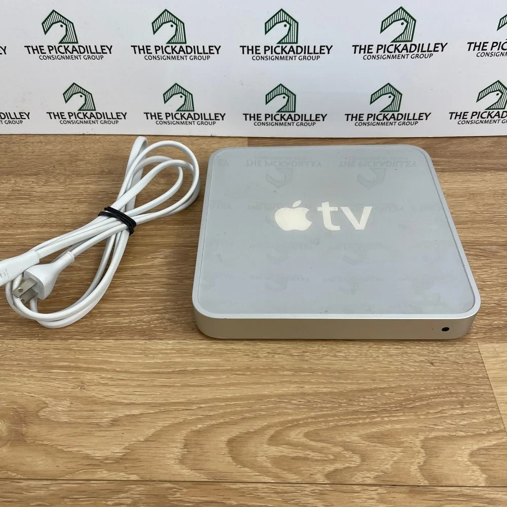 Apple TV 1st Generation A1218 Silver Media Player 2007 Model YM8101FRWH7